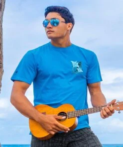Cruzing Manta Mano - Blue Hawaii Dyed Short Sleeve Crewneck T-Shirt 5 Cruzing Manta Mano - Blue Hawaii Dyed Short Sleeve Crewneck T-Shirt -Crazyshirts Online Shop 7c4727a1 39fc 4244 957d 8e1fdd5c8d80