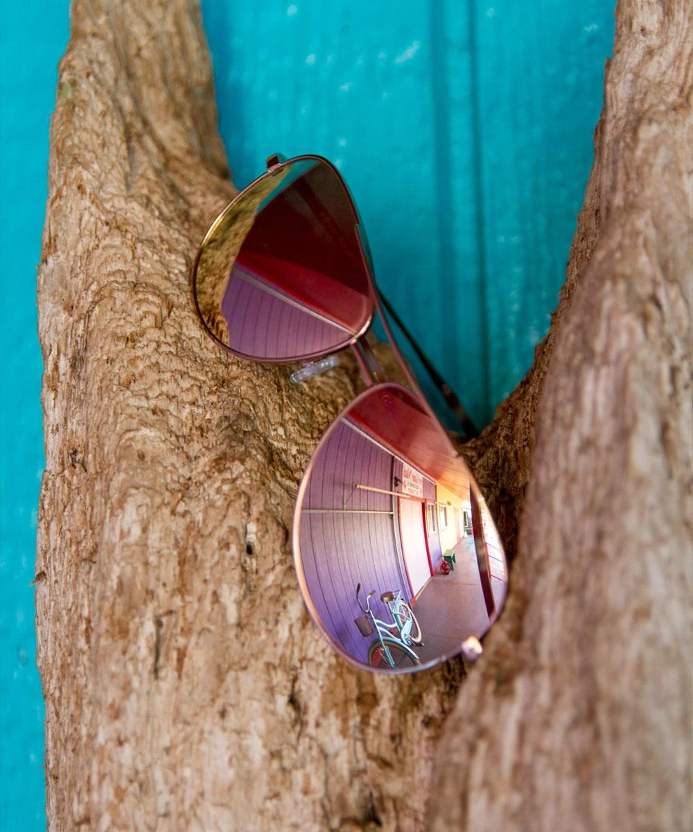 Revo Relay Rose Gold/Champagne - Sunglasses 4 Revo Relay Rose Gold/Champagne - Sunglasses - Image 2