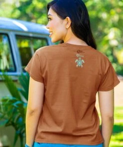 Sea Turtle Quilt - Cinnamon Dyed Short Sleeve Crewneck T-Shirt -Crazyshirts Online Shop 976f9c8e fb8c 4ef3 8302 4ab8ba651a26