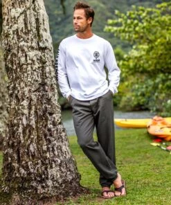 Maui Brewing Co Logo New Splatter - White Long Sleeve Crewneck T-Shirt 5 Maui Brewing Co Logo New Splatter - White Long Sleeve Crewneck T-Shirt -Crazyshirts Online Shop bd4aa98f 5d87 4823 8fc1 98e30fda0748